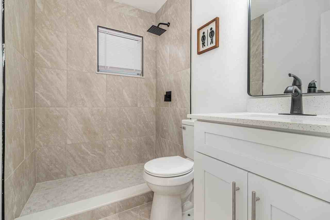 Poppy Ave - Photo 2 of 7