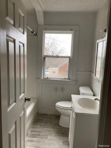 8248 Roselawn St - Photo 6 of 11