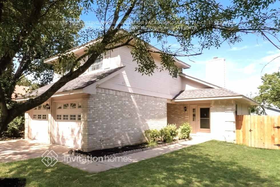 708 Pecan Pass - Photo 2 of 13