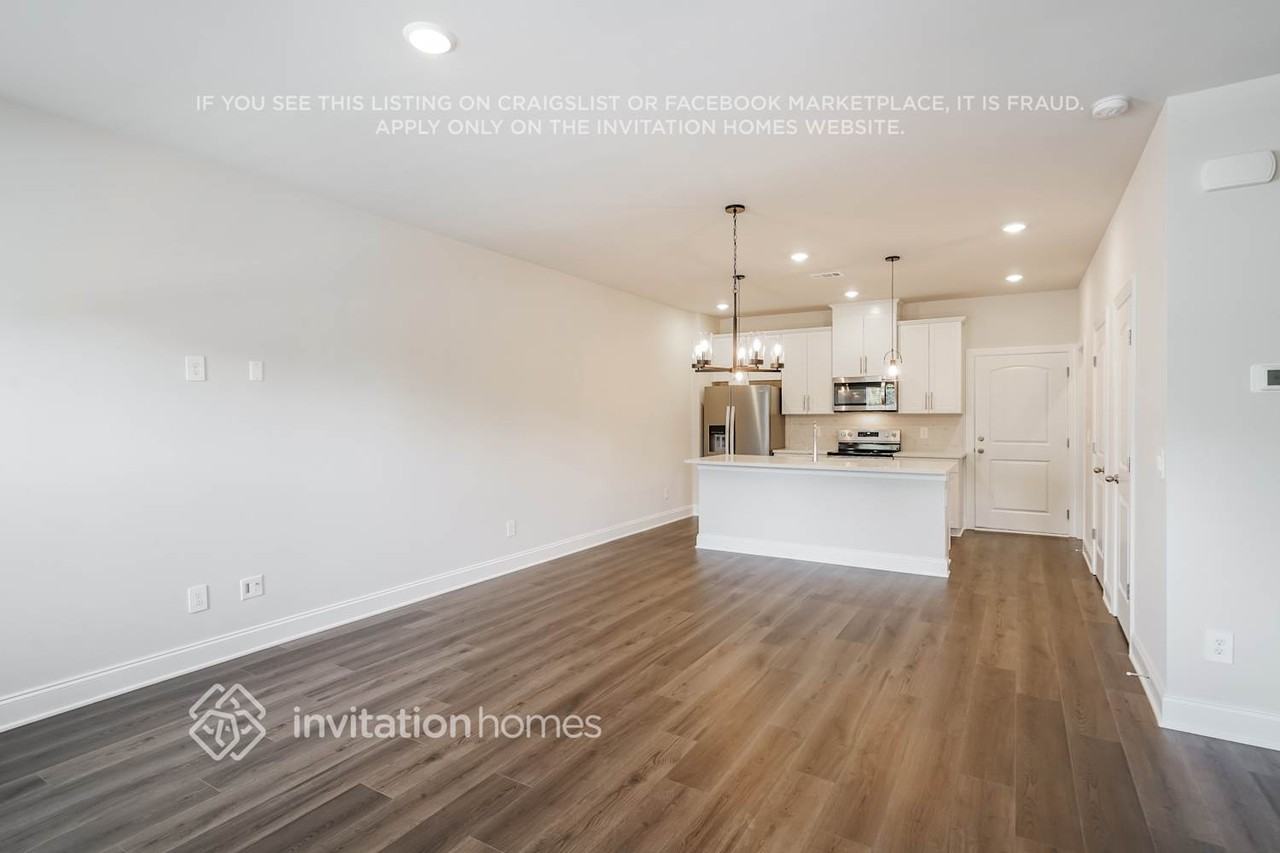 129 Maybrook Dr - Photo 6 of 27