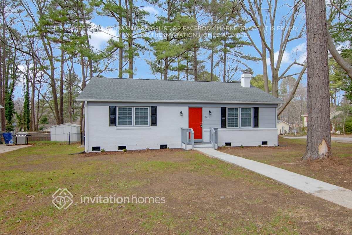 7613 Longstreet Dr - Photo 2 of 24