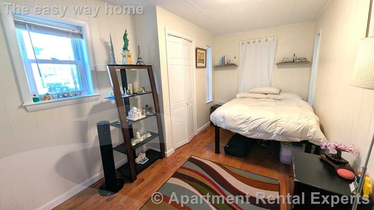 57 Cedar St #1 - Photo 7 of 8