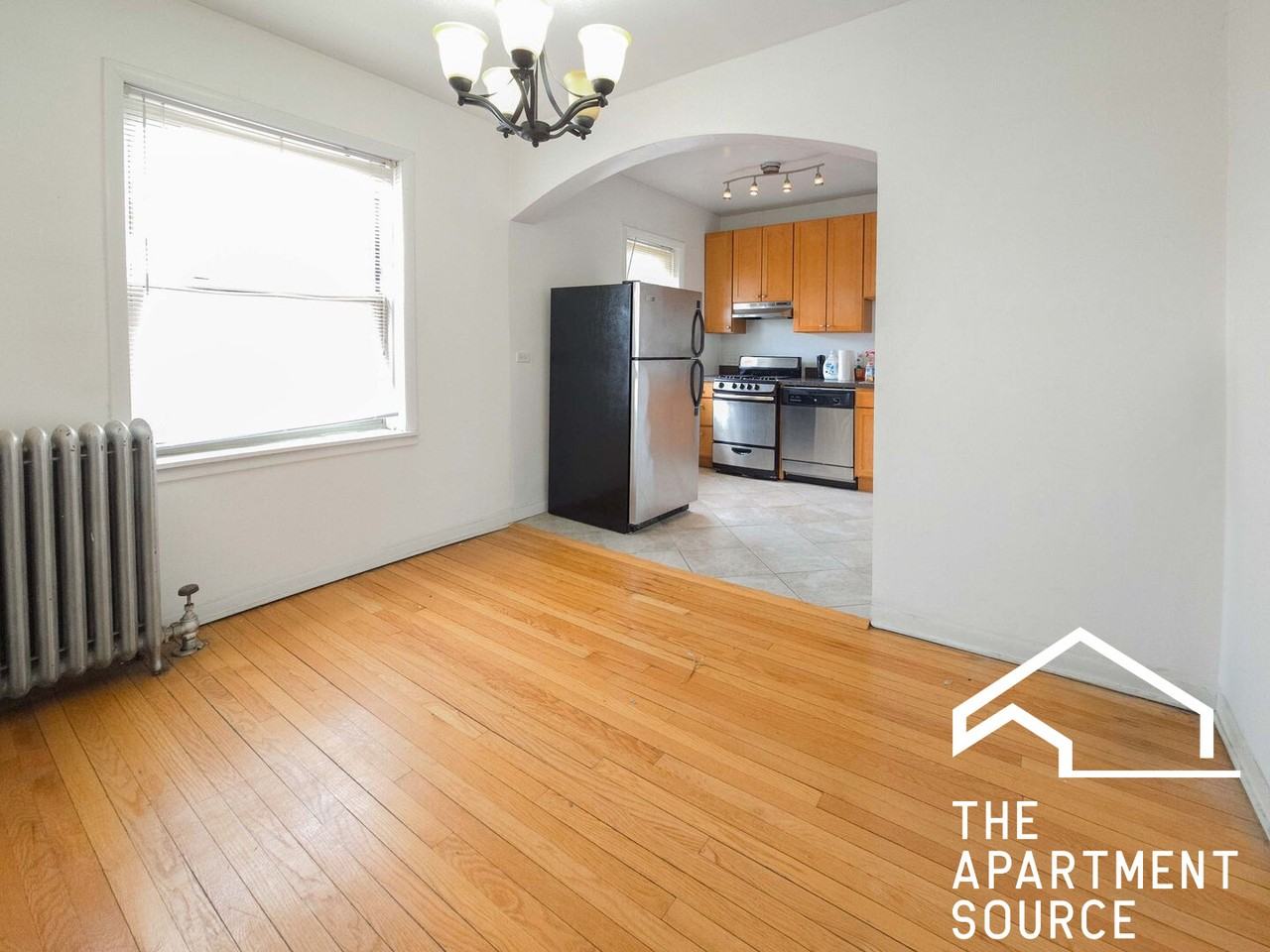 4505B N Greenview Ave #3W - Photo 2 of 11