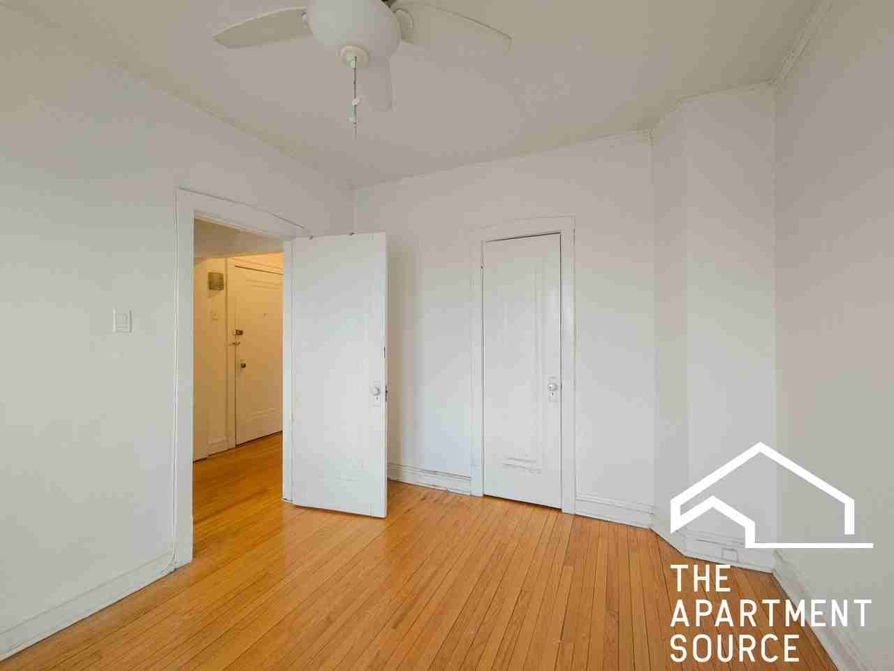 4505B N Greenview Ave #3W - Photo 5 of 11