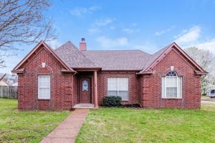 4671 Lindawood Ln - Photo 1 of 1