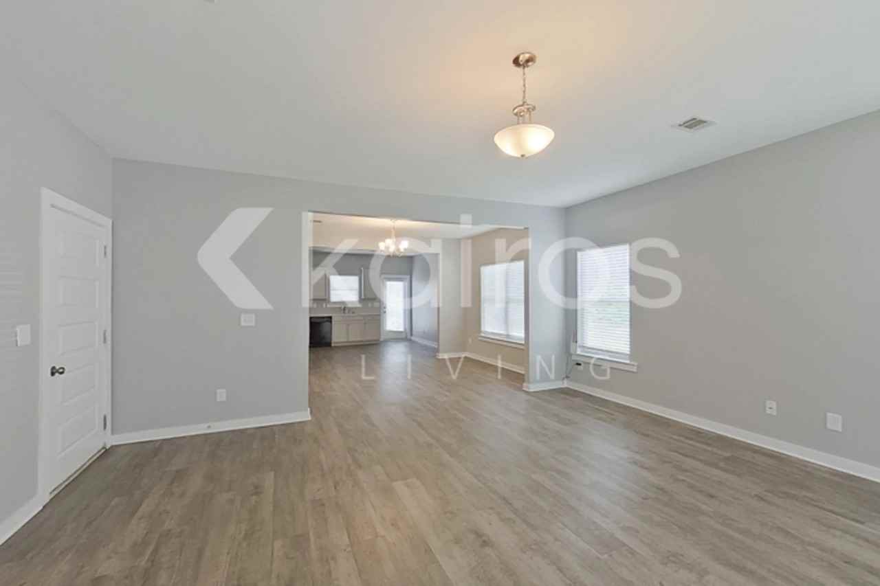 11605 Crimson Ridge Rd - Photo 2 of 21