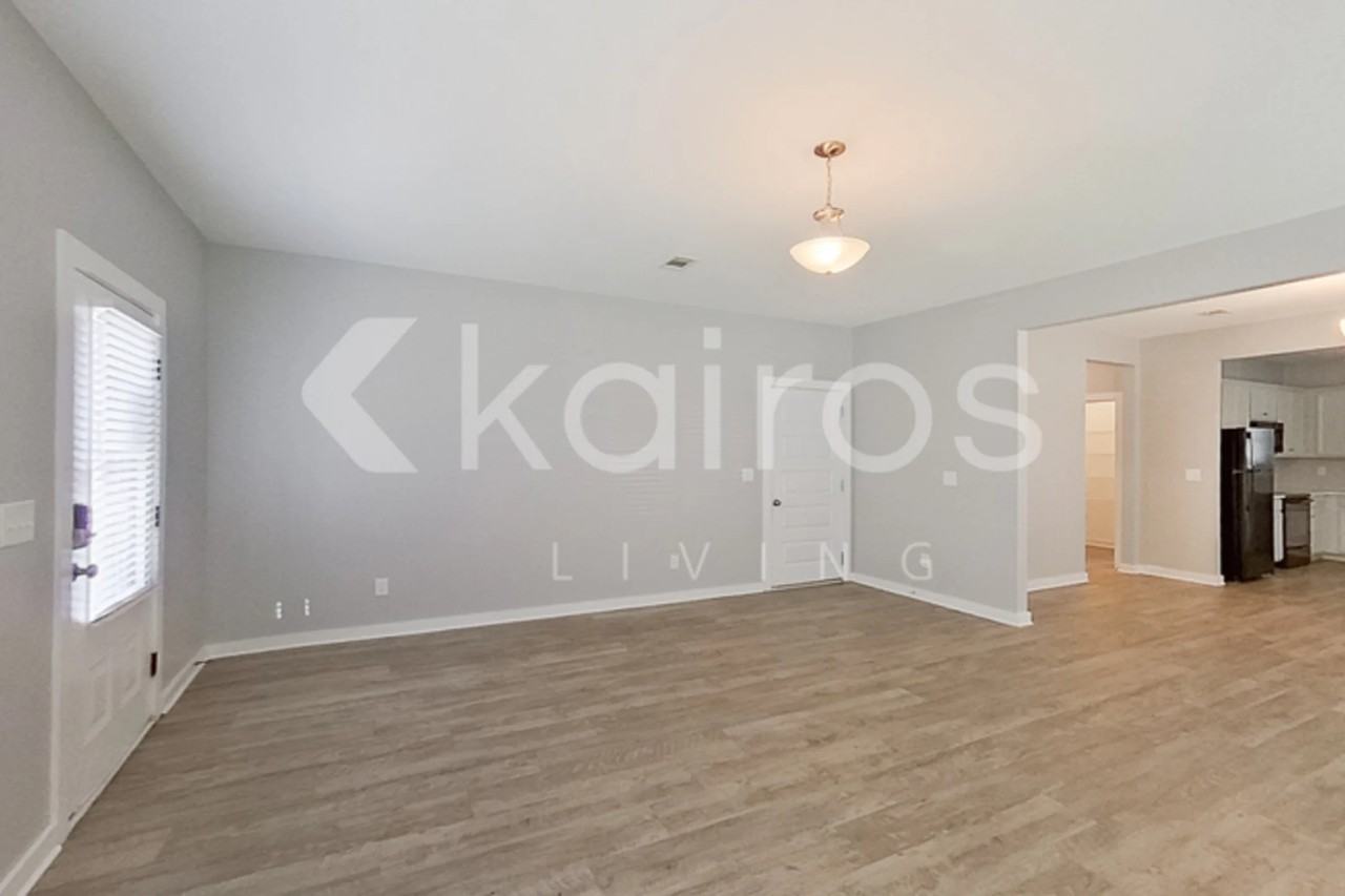 11605 Crimson Ridge Rd - Photo 3 of 21