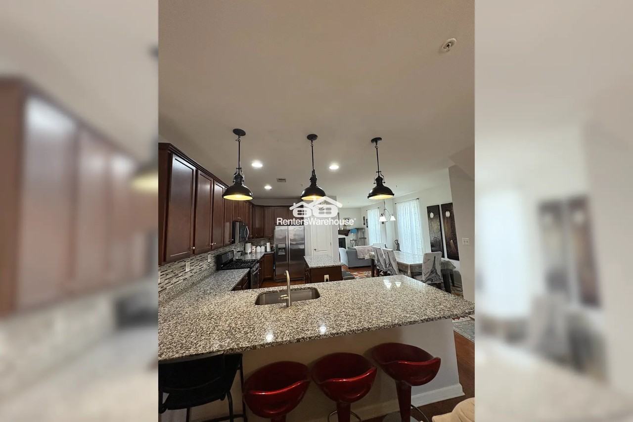 6274 Mckay Cir - Photo 2 of 12