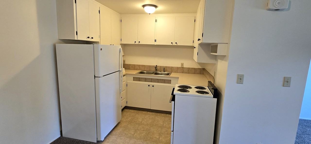 xTyler Street 8-Plex - Photo 7 of 28