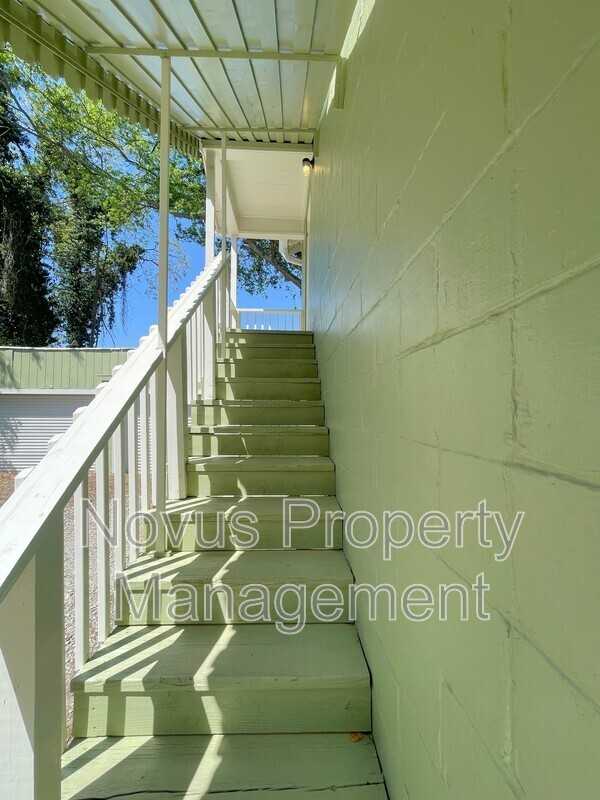 107 Parson Ave #B - Photo 3 of 17