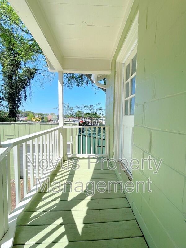 107 Parson Ave #B - Photo 4 of 17