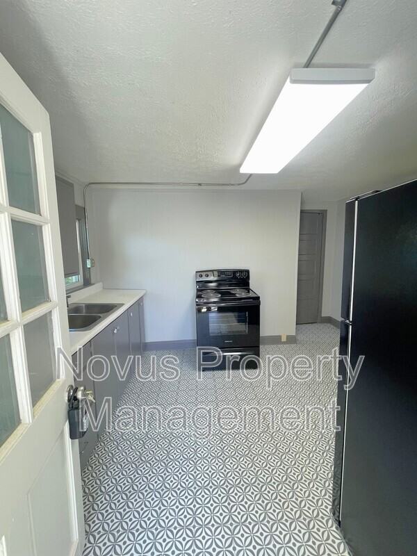 107 Parson Ave #B - Photo 7 of 17