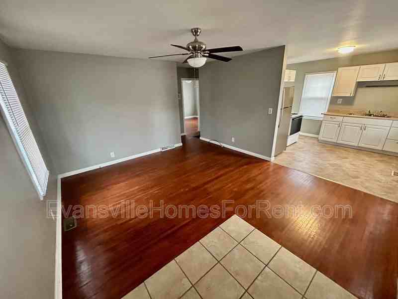 2308 Wedeking Ave - Photo 2 of 8
