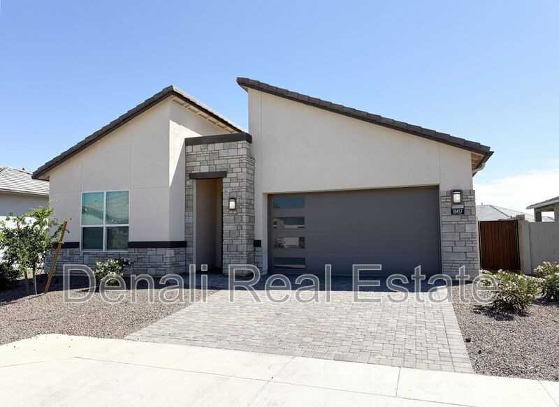 10457 W Salter Dr - Photo 2 of 34
