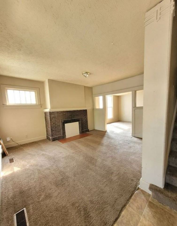 1009 North St - Photo 2 of 12