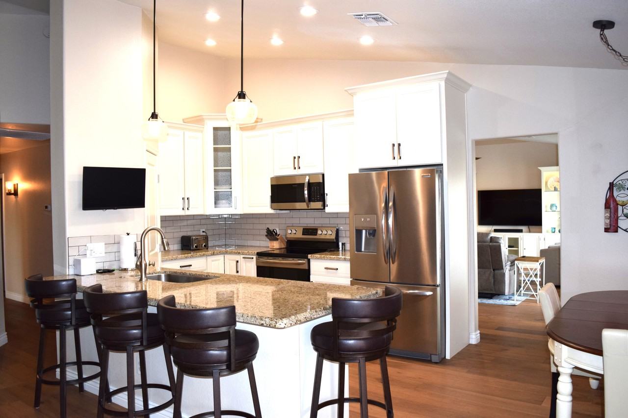 13613 N 19th Pl - Photo 6 of 50