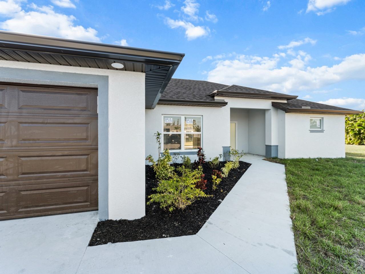 1242 Nw 22nd Ave - Photo 2 of 28