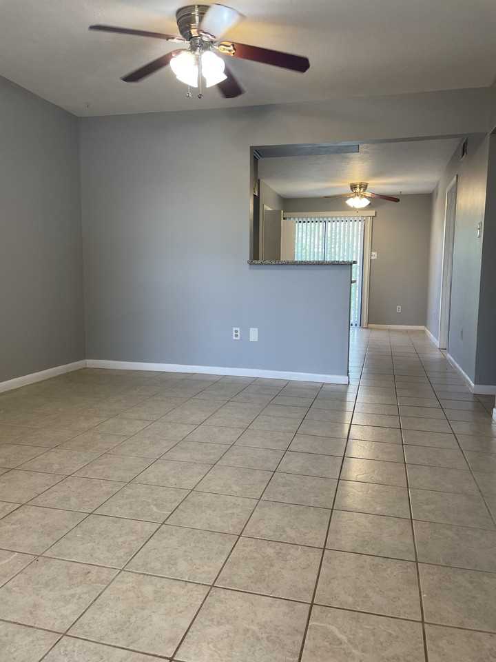 1800 Treehouse Trl - Photo 4 of 23