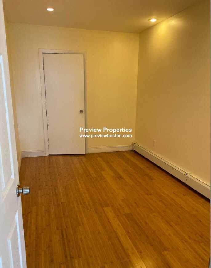 Maverick St #3P - Photo 5 of 9