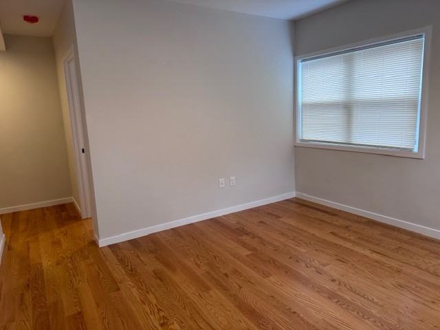 620 Hyde Park Ave - Photo 4 of 21