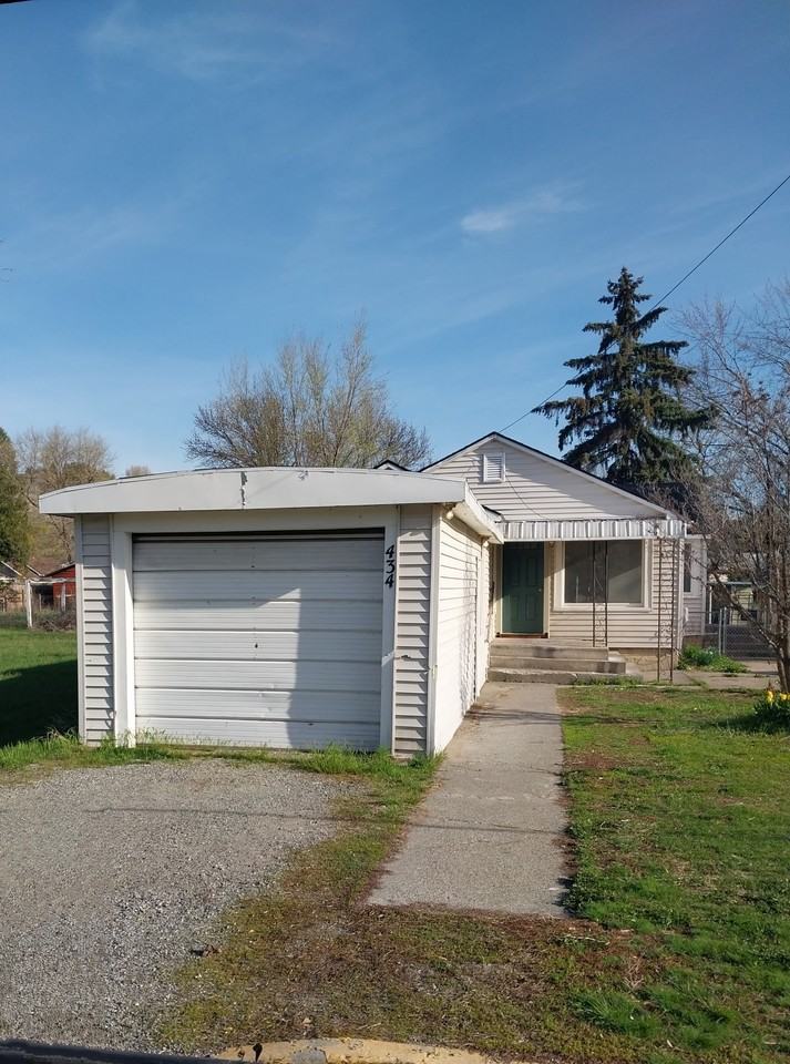 434 4th Ave W #NA - Photo 2 of 13