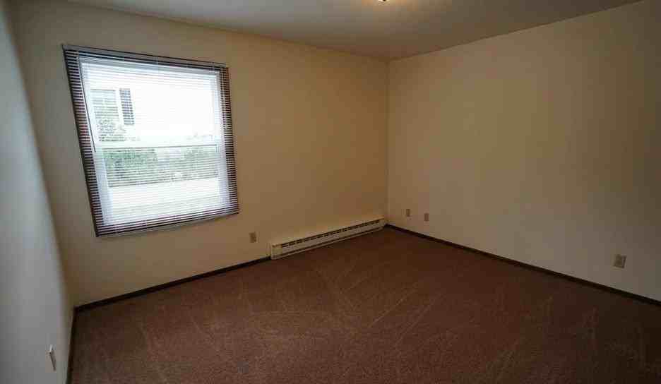 4318 Nakoosa Trail - Photo 3 of 7