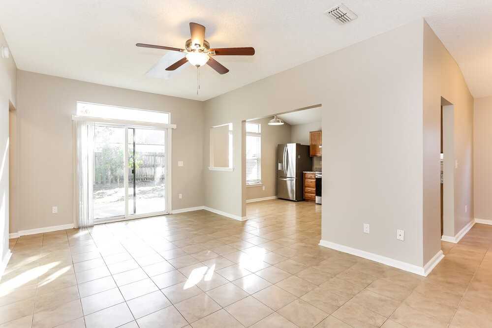 888 Majestic Cypress Dr N - Photo 3 of 16