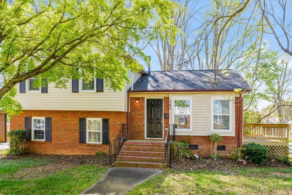 365 Clover Hitch Dr