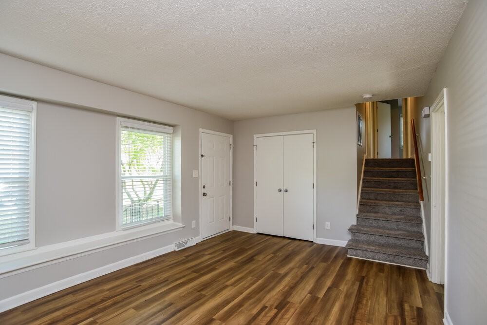 365 Clover Hitch Dr - Photo 4 of 17