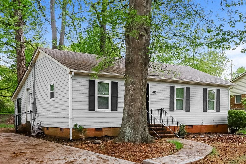617 Gentle Breeze Dr - Photo 3 of 16