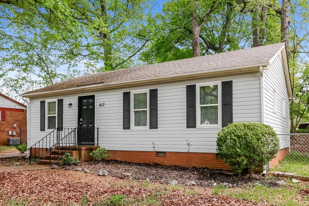 617 Gentle Breeze Dr - Photo 4 of 16