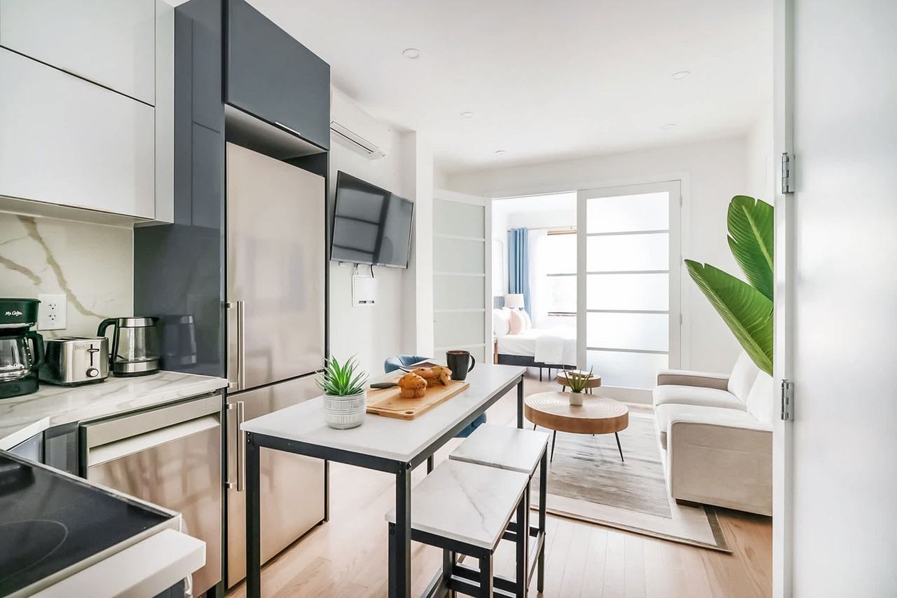 317W E 14th St #1062736P - Photo 6 of 22