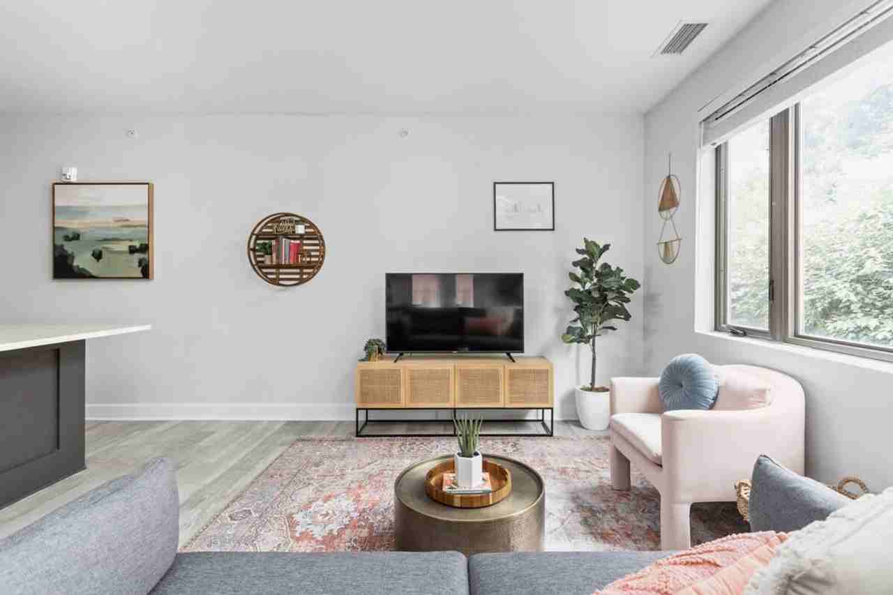 5858 North College Avenue - Photo 2 of 38