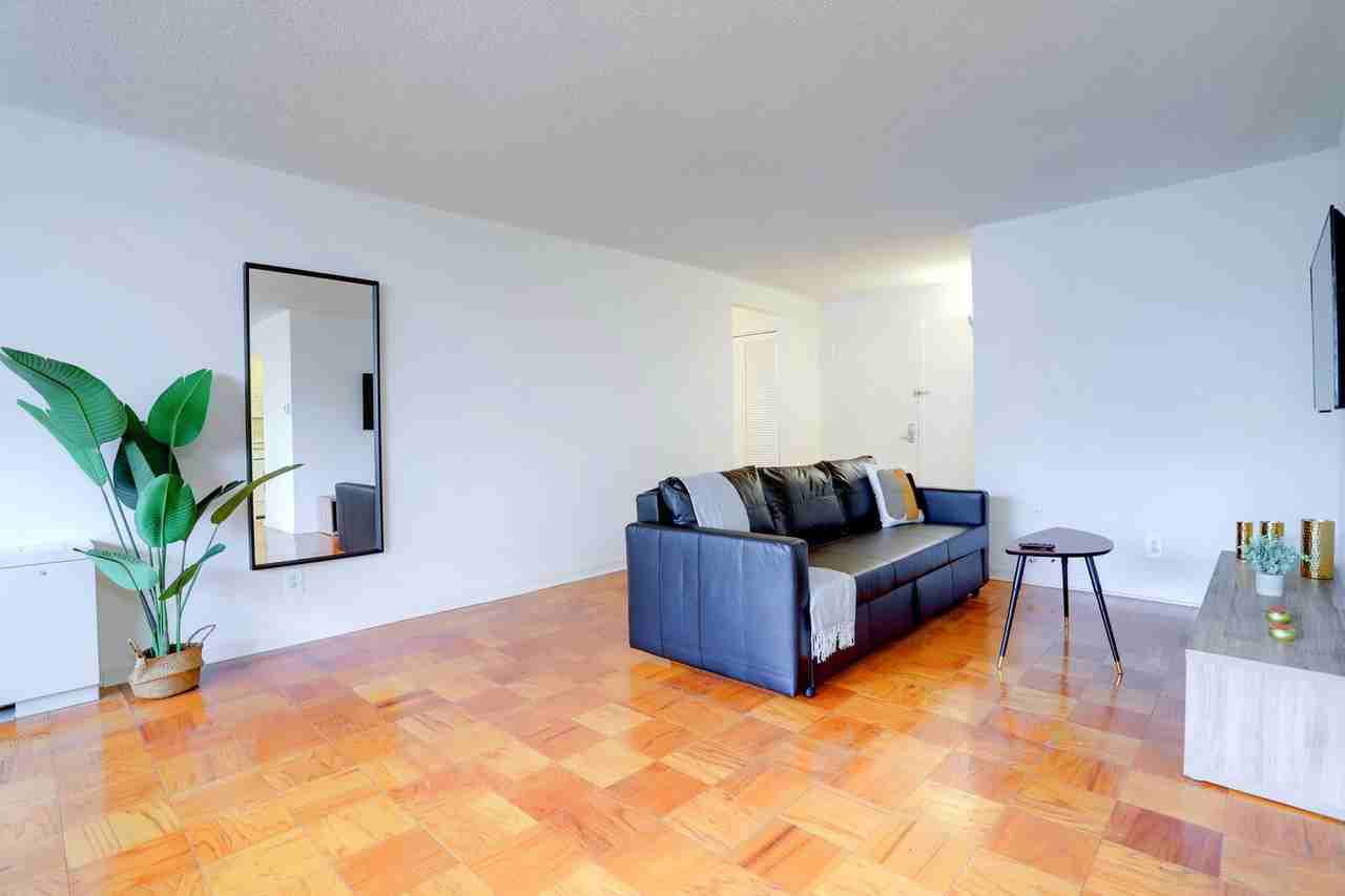 320 23rd Street South - Photo 3 of 63