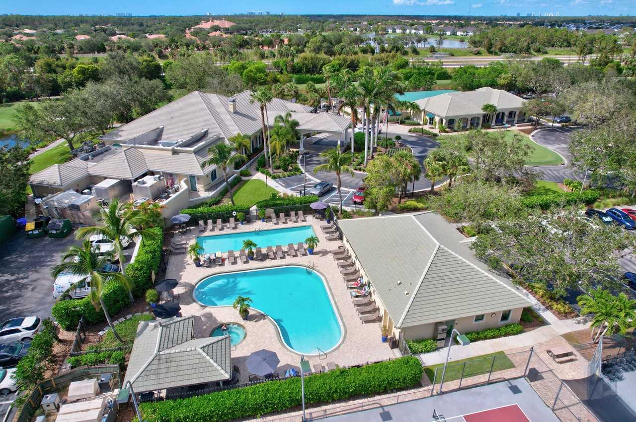 2845 Cypress Trace Cir #1049714P - Photo 7 of 32