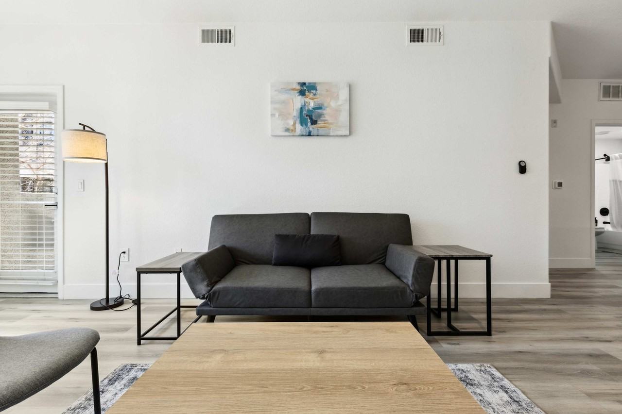 6610 N 93rd Ave #1055570P - Photo 3 of 30