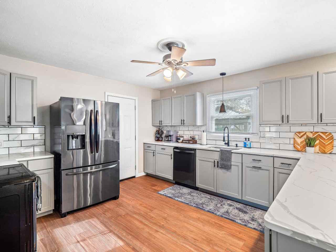 4861 Pineview Dr #1061092P - Photo 2 of 48