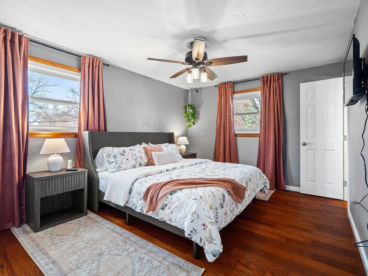 4861 Pineview Dr #1061092P - Photo 5 of 48