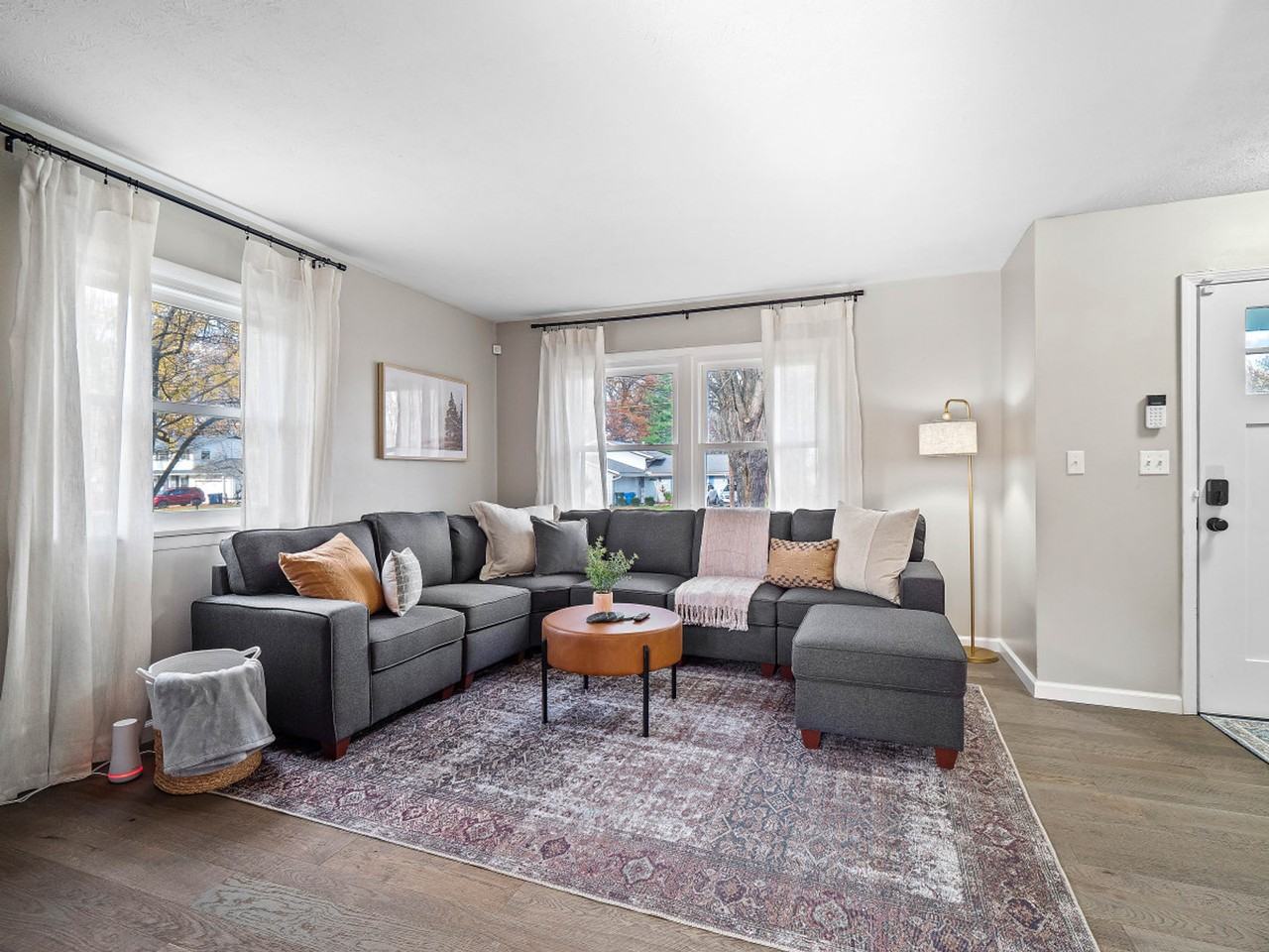 4861 Pineview Dr #1061092P - Photo 7 of 48