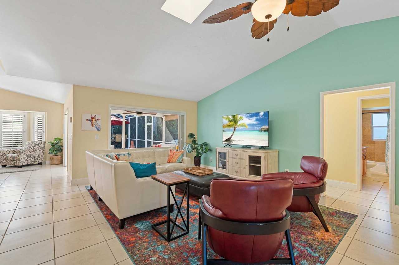 2548 River Reach Dr #1073502P - Photo 3 of 36