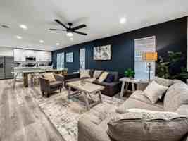 featured image of 1117 N Bishop Ave