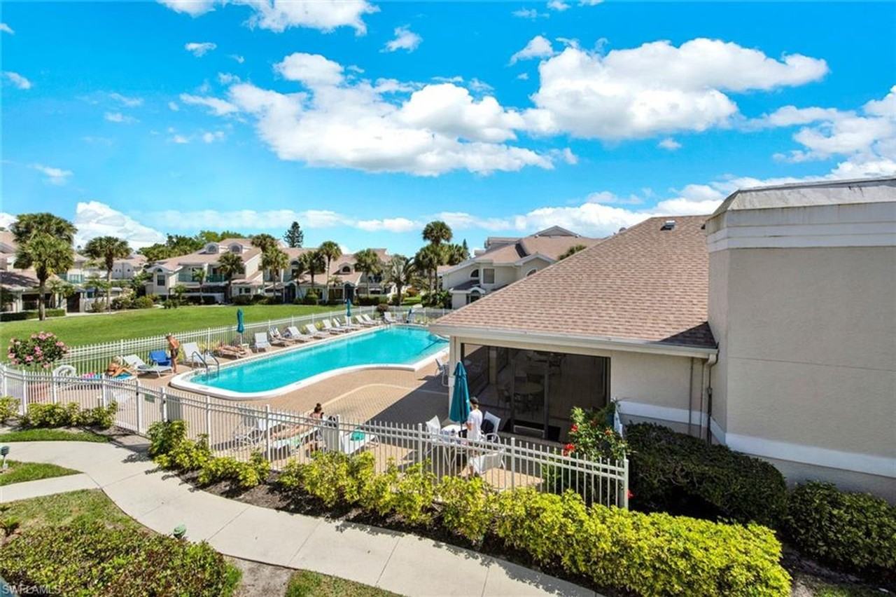 50 Emerald Woods Dr #1075811P - Photo 5 of 32