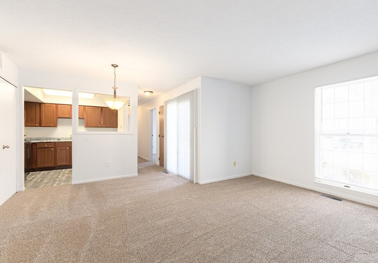 Oakmont - Photo 4 of 27