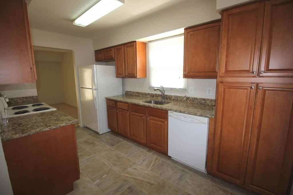 937 Holborn Ct - Photo 2 of 19