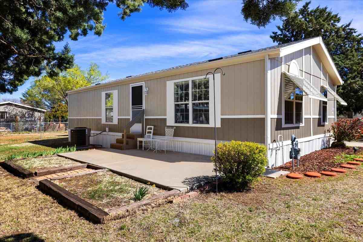 2885 N Panorama Dr - Photo 6 of 22