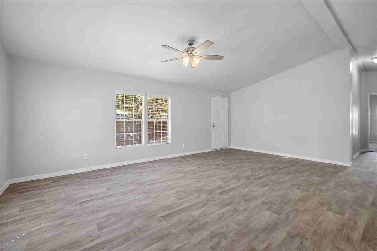 2885 N Panorama Dr - Photo 2 of 22