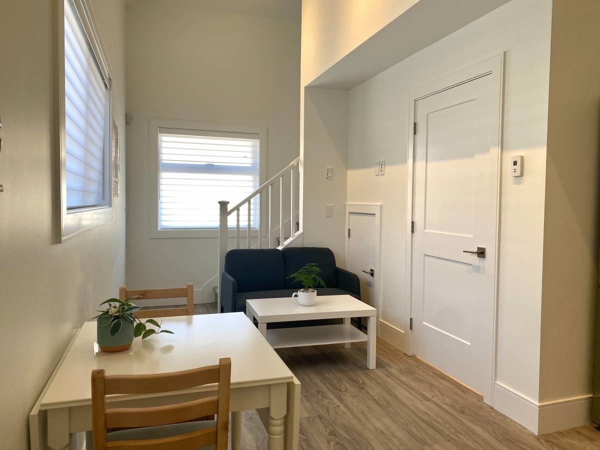 2239 West 21st Avenue - Photo 3 of 12