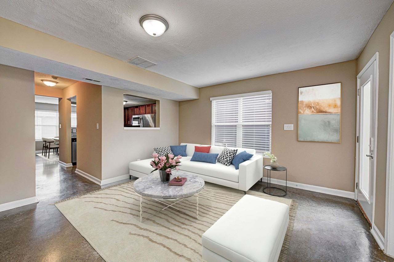 549 N Senate Ave - Photo 5 of 50