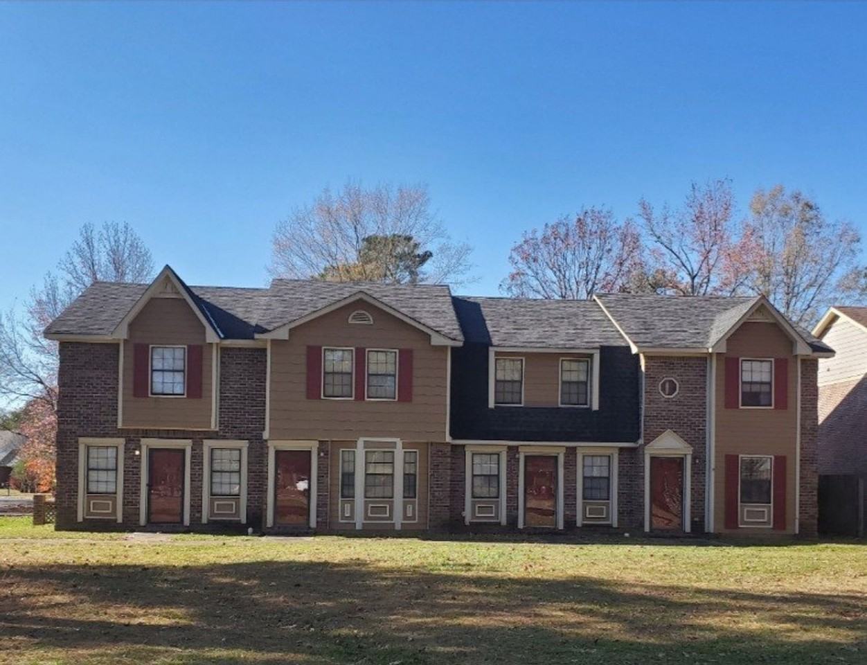 Ashley Manor Townhomes - Photo 7 of 13