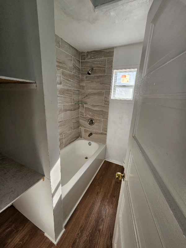 1609 Spratley St #16112 - Photo 4 of 7
